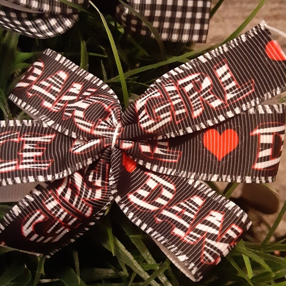 3 hairbows on clips - Picture 2 of 3